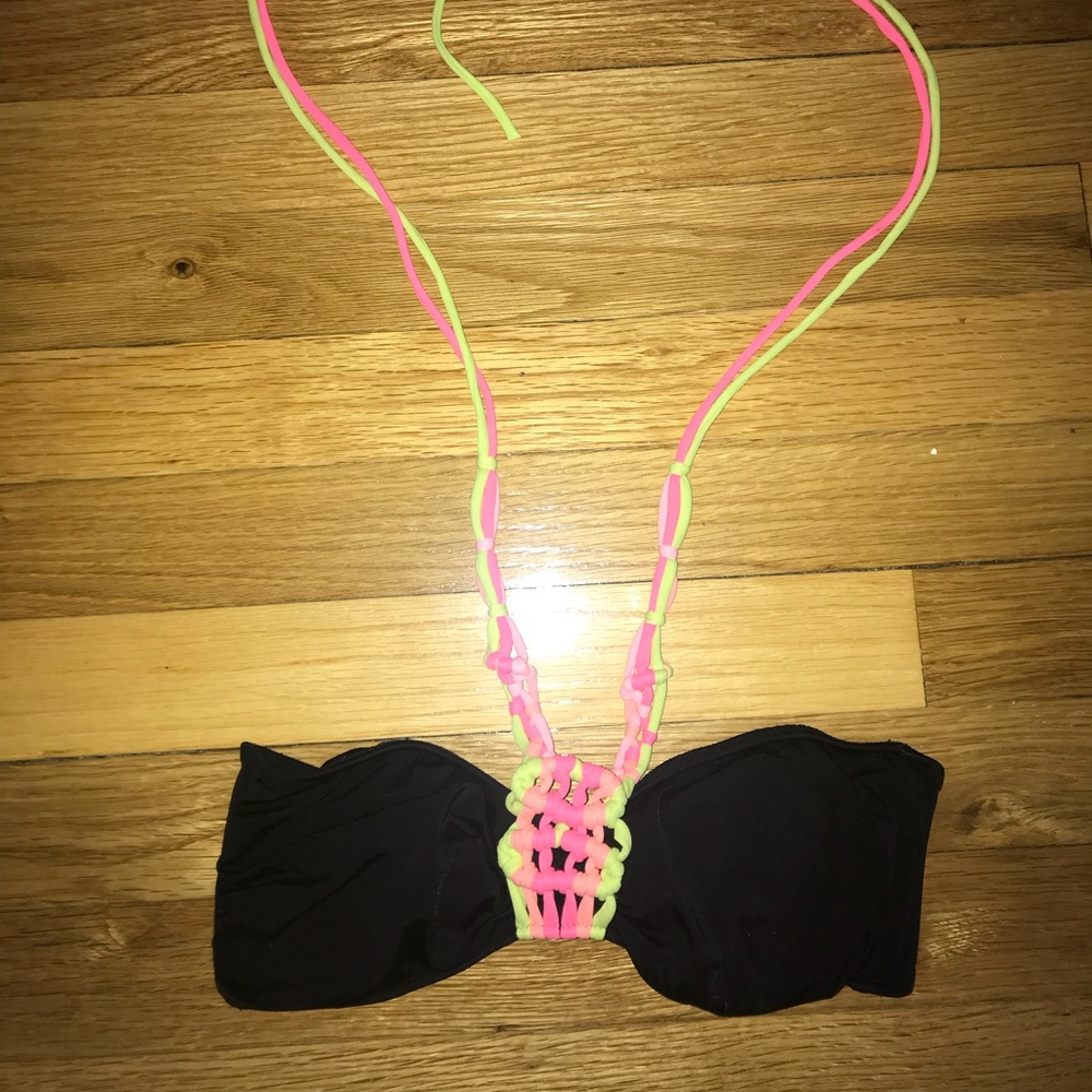 Bandeau bikini top